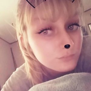 Meet your Posher, Nina